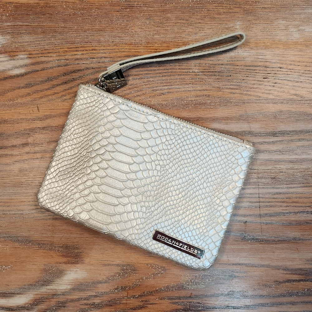 Rodan + Fields Small Cosmetic Bag Wristlet